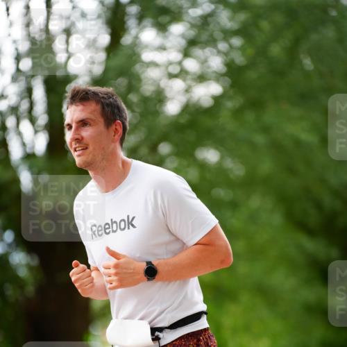 30.08.2026 - Elbe Triathlon Hamburg LAZAROV Photography http://msf.ph/oto/10093820 30.08.2026 15:21:15 Laufen  meine-sportfotos.de