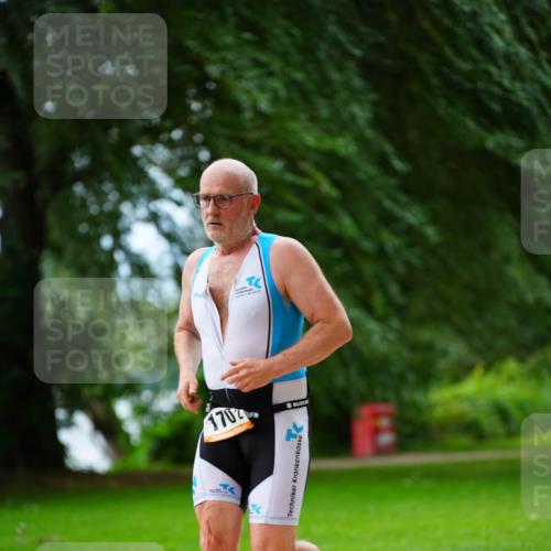 30.08.2026 - Elbe Triathlon Hamburg LAZAROV Photography http://msf.ph/oto/10093829 30.08.2026 15:21:26 Laufen 1702 meine-sportfotos.de