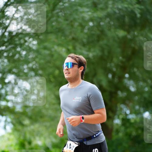 30.08.2026 - Elbe Triathlon Hamburg LAZAROV Photography http://msf.ph/oto/10093854 30.08.2026 15:21:59 Laufen 142 meine-sportfotos.de