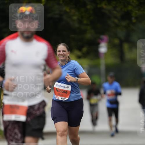 30.08.2026 - Blankeneser Heldenlauf Patografie http://msf.ph/oto/10093883 30.08.2026 09:33:20 Ziel 1307, 3510, 3654, 3723 meine-sportfotos.de