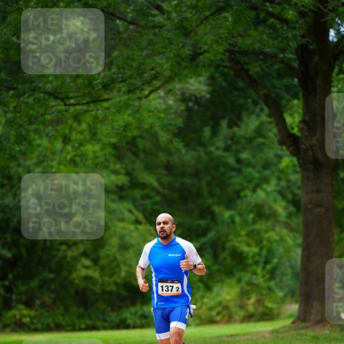 30.08.2026 - Elbe Triathlon Hamburg LAZAROV Photography http://msf.ph/oto/10093892 30.08.2026 15:24:17 Laufen 137, 2 meine-sportfotos.de