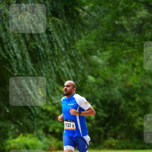 30.08.2026 - Elbe Triathlon Hamburg LAZAROV Photography http://msf.ph/oto/10093896 30.08.2026 15:24:18 Laufen 137, 2 meine-sportfotos.de