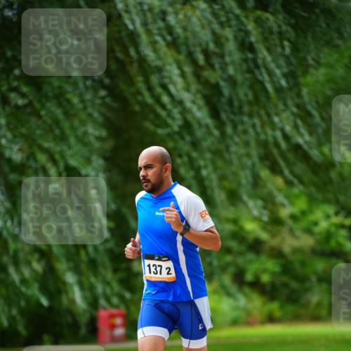 30.08.2026 - Elbe Triathlon Hamburg LAZAROV Photography http://msf.ph/oto/10093900 30.08.2026 15:24:19 Laufen 137, 2 meine-sportfotos.de