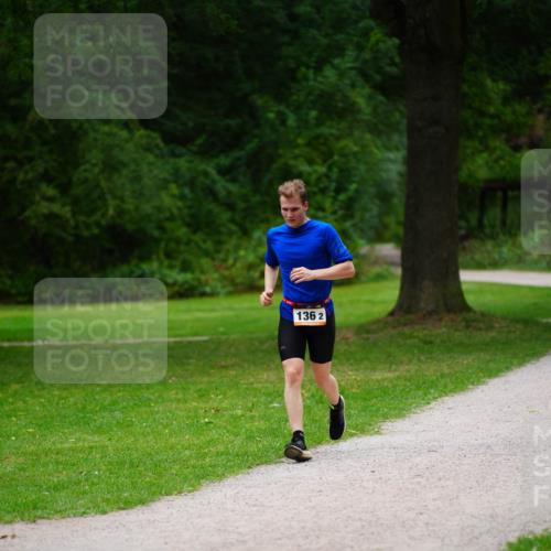 30.08.2026 - Elbe Triathlon Hamburg LAZAROV Photography http://msf.ph/oto/10093907 30.08.2026 15:25:56 Laufen 136, 2 meine-sportfotos.de