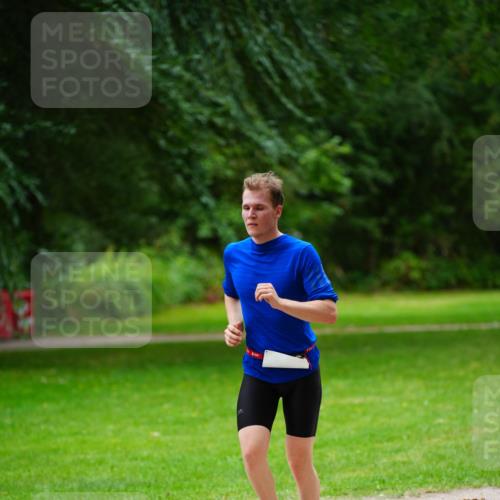 30.08.2026 - Elbe Triathlon Hamburg LAZAROV Photography http://msf.ph/oto/10093912 30.08.2026 15:25:59 Laufen  meine-sportfotos.de