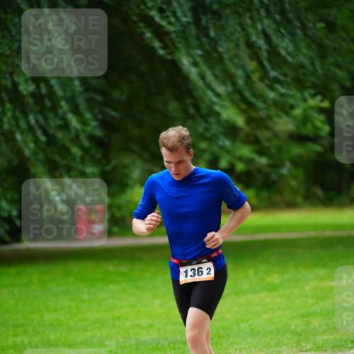 30.08.2026 - Elbe Triathlon Hamburg LAZAROV Photography http://msf.ph/oto/10093913 30.08.2026 15:25:59 Laufen 136, 2 meine-sportfotos.de