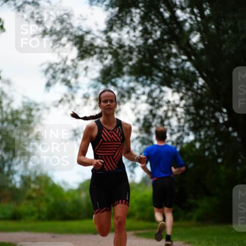 30.08.2026 - Elbe Triathlon Hamburg LAZAROV Photography http://msf.ph/oto/10093927 30.08.2026 15:26:10 Laufen  meine-sportfotos.de