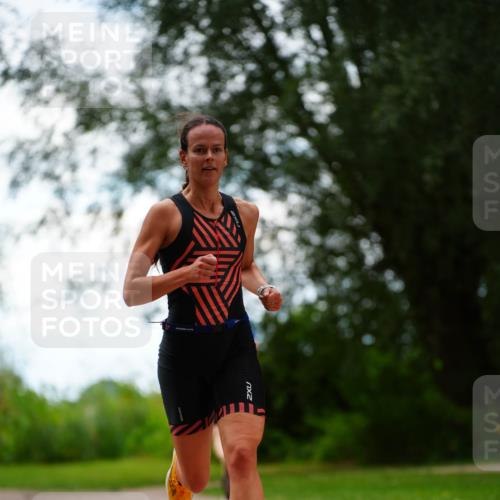 30.08.2026 - Elbe Triathlon Hamburg LAZAROV Photography http://msf.ph/oto/10093931 30.08.2026 15:26:11 Laufen  meine-sportfotos.de