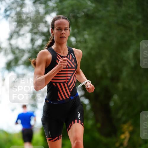 30.08.2026 - Elbe Triathlon Hamburg LAZAROV Photography http://msf.ph/oto/10093936 30.08.2026 15:26:11 Laufen  meine-sportfotos.de