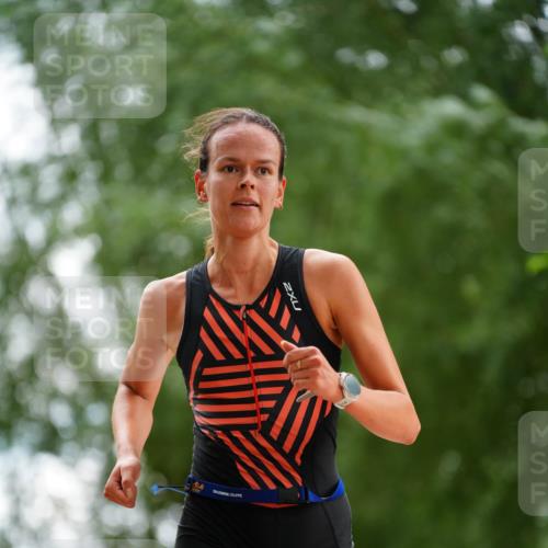 30.08.2026 - Elbe Triathlon Hamburg LAZAROV Photography http://msf.ph/oto/10093938 30.08.2026 15:26:12 Laufen 2, 2 meine-sportfotos.de