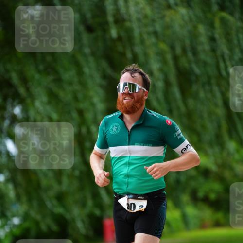 30.08.2026 - Elbe Triathlon Hamburg LAZAROV Photography http://msf.ph/oto/10093955 30.08.2026 15:27:20 Laufen 30 meine-sportfotos.de