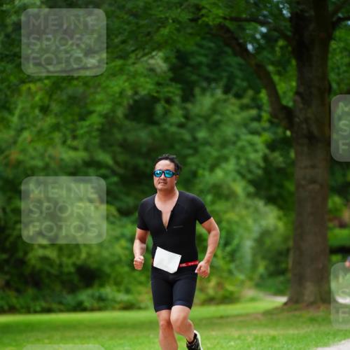 30.08.2026 - Elbe Triathlon Hamburg LAZAROV Photography http://msf.ph/oto/10093966 30.08.2026 15:28:42 Laufen  meine-sportfotos.de