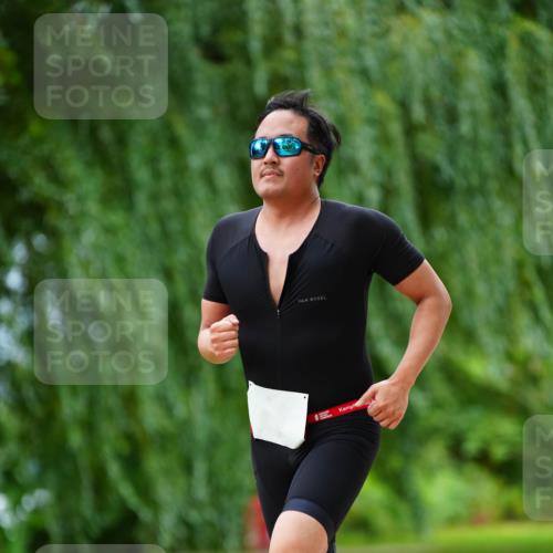 30.08.2026 - Elbe Triathlon Hamburg LAZAROV Photography http://msf.ph/oto/10093976 30.08.2026 15:28:44 Laufen  meine-sportfotos.de