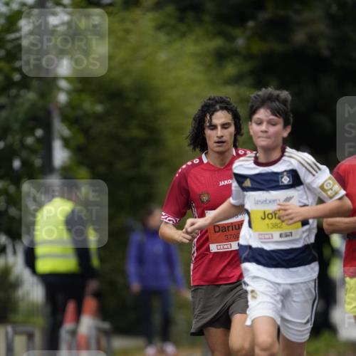30.08.2026 - Blankeneser Heldenlauf Patografie http://msf.ph/oto/10093980 30.08.2026 09:34:15 Ziel 1226, 1382, 1800, 3636, 3702 meine-sportfotos.de