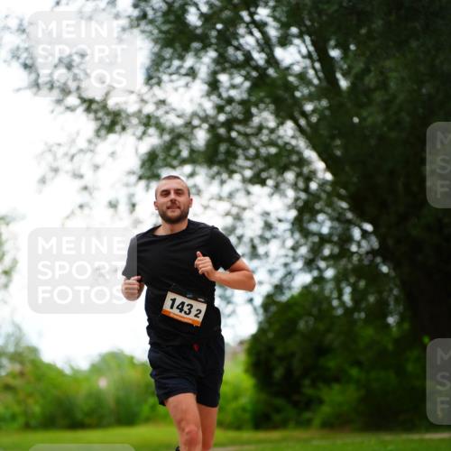 30.08.2026 - Elbe Triathlon Hamburg LAZAROV Photography http://msf.ph/oto/10093990 30.08.2026 15:29:47 Laufen 143, 2 meine-sportfotos.de