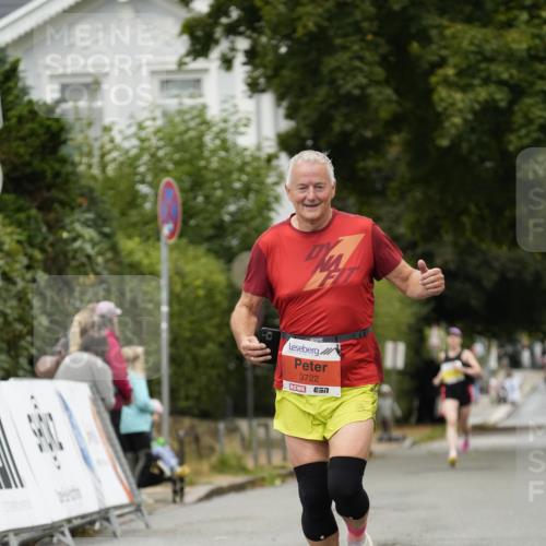 30.08.2026 - Blankeneser Heldenlauf Patografie http://msf.ph/oto/10093991 30.08.2026 09:34:23 Ziel 1382, 1800, 3702, 3722 meine-sportfotos.de
