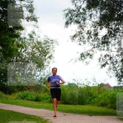 30.08.2026 - Elbe Triathlon Hamburg LAZAROV Photography http://msf.ph/oto/10094001 30.08.2026 15:31:18 Laufen  meine-sportfotos.de