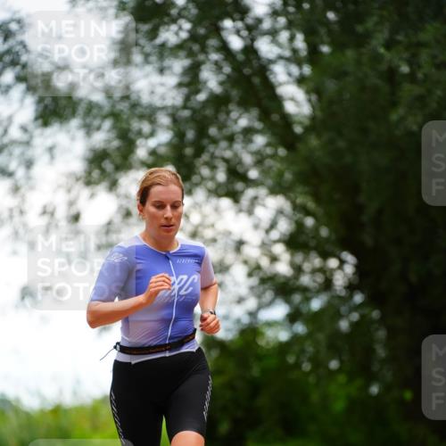 30.08.2026 - Elbe Triathlon Hamburg LAZAROV Photography http://msf.ph/oto/10094013 30.08.2026 15:31:22 Laufen  meine-sportfotos.de