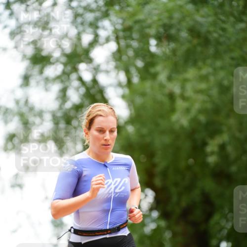 30.08.2026 - Elbe Triathlon Hamburg LAZAROV Photography http://msf.ph/oto/10094016 30.08.2026 15:31:23 Laufen  meine-sportfotos.de