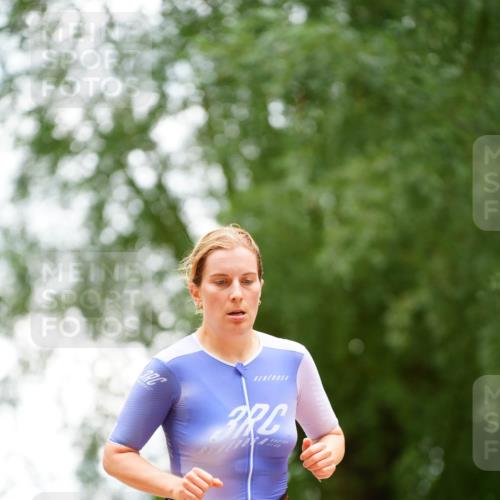 30.08.2026 - Elbe Triathlon Hamburg LAZAROV Photography http://msf.ph/oto/10094018 30.08.2026 15:31:23 Laufen 3 meine-sportfotos.de