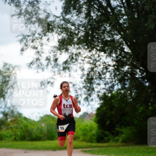 30.08.2026 - Elbe Triathlon Hamburg LAZAROV Photography http://msf.ph/oto/10094021 30.08.2026 15:31:50 Laufen 16 meine-sportfotos.de