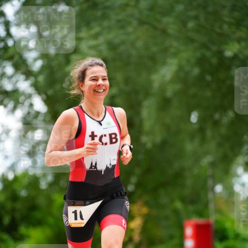 30.08.2026 - Elbe Triathlon Hamburg LAZAROV Photography http://msf.ph/oto/10094032 30.08.2026 15:31:52 Laufen 11 meine-sportfotos.de