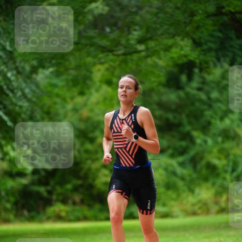 30.08.2026 - Elbe Triathlon Hamburg LAZAROV Photography http://msf.ph/oto/10094045 30.08.2026 15:32:45 Laufen  meine-sportfotos.de