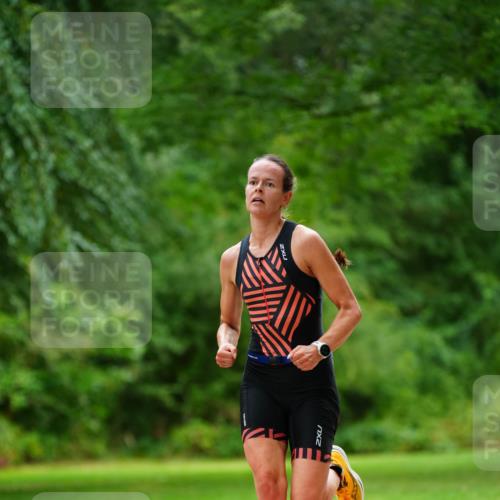 30.08.2026 - Elbe Triathlon Hamburg LAZAROV Photography http://msf.ph/oto/10094046 30.08.2026 15:32:46 Laufen 2 meine-sportfotos.de