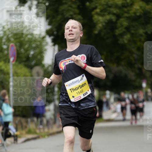 30.08.2026 - Blankeneser Heldenlauf Patografie http://msf.ph/oto/10094050 30.08.2026 09:34:51 Ziel 1535, 1542, 1762, 3646 meine-sportfotos.de