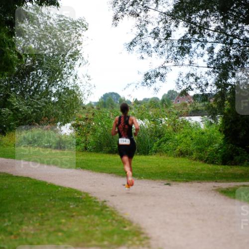 30.08.2026 - Elbe Triathlon Hamburg LAZAROV Photography http://msf.ph/oto/10094051 30.08.2026 15:32:55 Laufen 154 meine-sportfotos.de