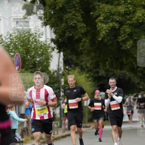 30.08.2026 - Blankeneser Heldenlauf Patografie http://msf.ph/oto/10094069 30.08.2026 09:35:10 Ziel 1568, 3655, 3686, 3687 meine-sportfotos.de