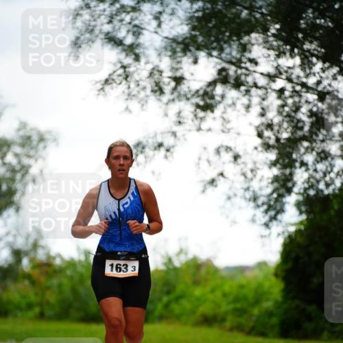 30.08.2026 - Elbe Triathlon Hamburg LAZAROV Photography http://msf.ph/oto/10094088 30.08.2026 15:37:22 Laufen 163, 3 meine-sportfotos.de