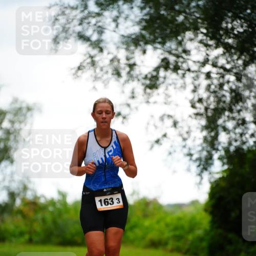30.08.2026 - Elbe Triathlon Hamburg LAZAROV Photography http://msf.ph/oto/10094090 30.08.2026 15:37:22 Laufen 163, 3 meine-sportfotos.de