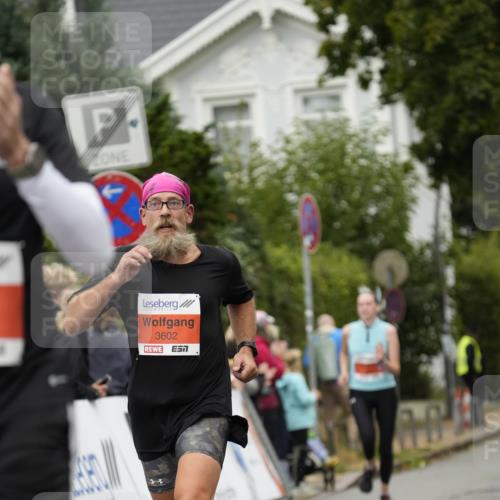30.08.2026 - Blankeneser Heldenlauf Patografie http://msf.ph/oto/10094096 30.08.2026 09:35:18 Ziel 1568, 3519, 3602, 3686, 3687 meine-sportfotos.de