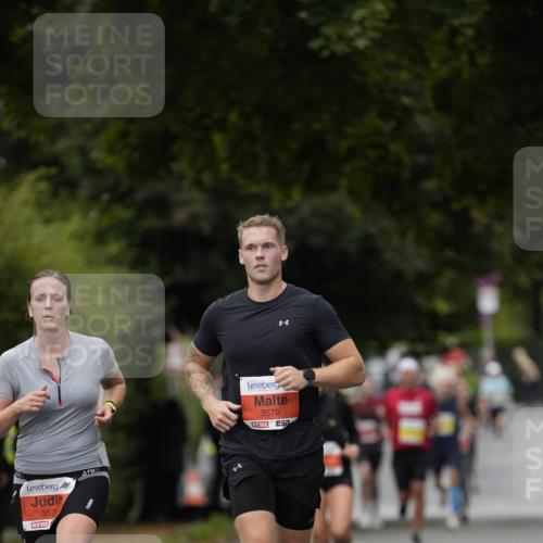 30.08.2026 - Blankeneser Heldenlauf Patografie http://msf.ph/oto/10094107 30.08.2026 09:35:22 Ziel 3519, 3578, 3579, 3602 meine-sportfotos.de