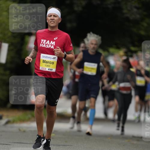 30.08.2026 - Blankeneser Heldenlauf Patografie http://msf.ph/oto/10094128 30.08.2026 09:35:32 Ziel 3549, 3578, 3579 meine-sportfotos.de