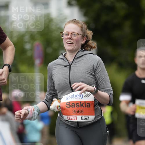 30.08.2026 - Blankeneser Heldenlauf Patografie http://msf.ph/oto/10094144 30.08.2026 09:35:47 Ziel 1006, 1087, 1094, 1294, 1474, 1585, 3566, 3720 meine-sportfotos.de