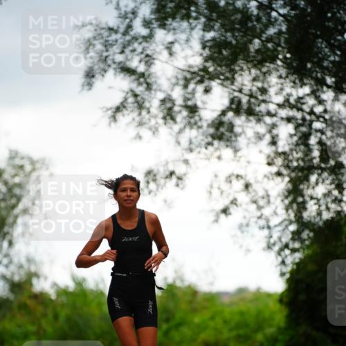 30.08.2026 - Elbe Triathlon Hamburg LAZAROV Photography http://msf.ph/oto/10094164 30.08.2026 15:39:04 Laufen 100, 7001 meine-sportfotos.de