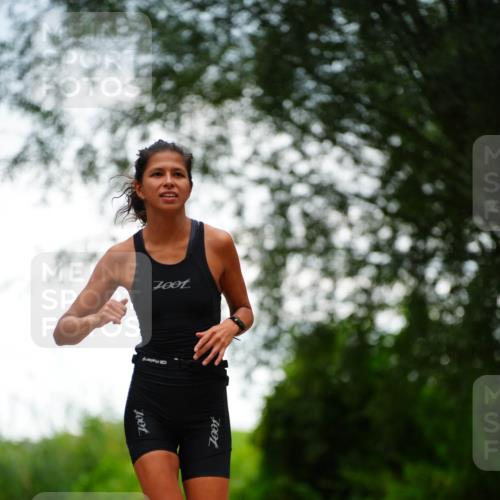 30.08.2026 - Elbe Triathlon Hamburg LAZAROV Photography http://msf.ph/oto/10094173 30.08.2026 15:39:06 Laufen 7001, 7801 meine-sportfotos.de