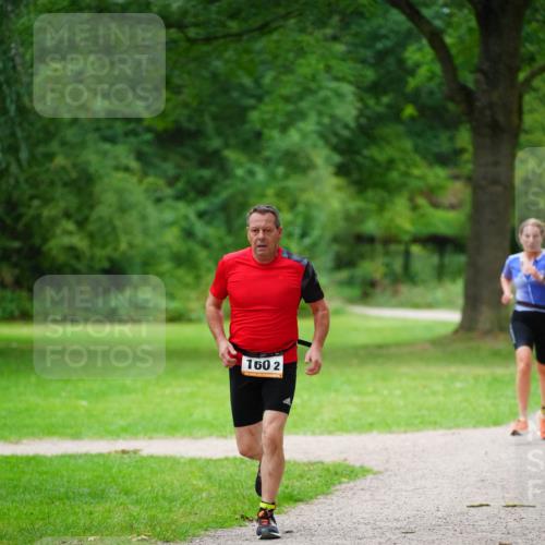 30.08.2026 - Elbe Triathlon Hamburg LAZAROV Photography http://msf.ph/oto/10094219 30.08.2026 15:40:09 Laufen 160, 2 meine-sportfotos.de