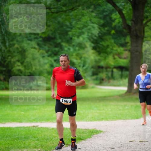 30.08.2026 - Elbe Triathlon Hamburg LAZAROV Photography http://msf.ph/oto/10094221 30.08.2026 15:40:09 Laufen 160, 2 meine-sportfotos.de
