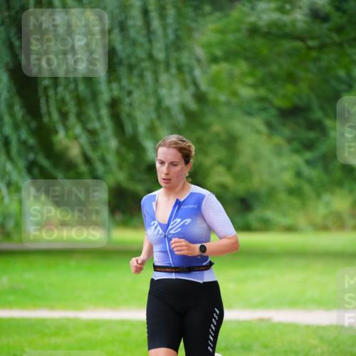 30.08.2026 - Elbe Triathlon Hamburg LAZAROV Photography http://msf.ph/oto/10094234 30.08.2026 15:40:13 Laufen  meine-sportfotos.de