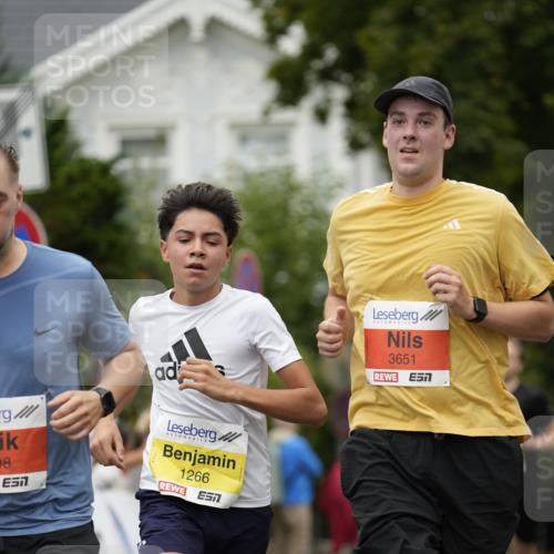 30.08.2026 - Blankeneser Heldenlauf Patografie http://msf.ph/oto/10094245 30.08.2026 09:36:32 Ziel 1106, 1266, 1595, 1782, 3603, 3608, 3611, 3651, 3652 meine-sportfotos.de