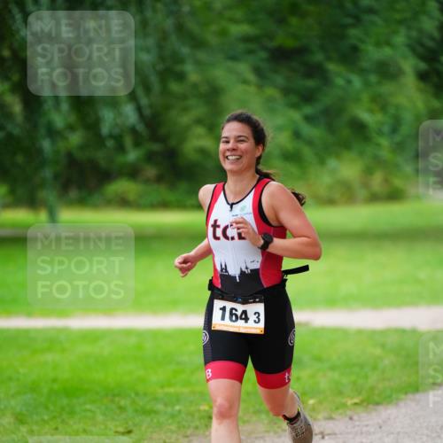 30.08.2026 - Elbe Triathlon Hamburg LAZAROV Photography http://msf.ph/oto/10094252 30.08.2026 15:40:21 Laufen 80, 164, 3 meine-sportfotos.de