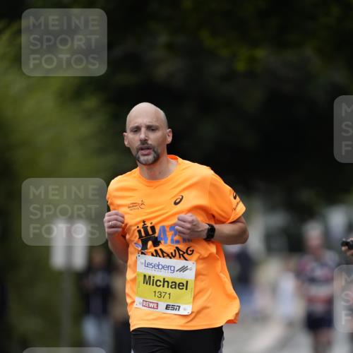 30.08.2026 - Blankeneser Heldenlauf Patografie http://msf.ph/oto/10094258 30.08.2026 09:36:45 Ziel 1371, 1413, 1795 meine-sportfotos.de