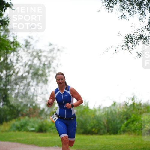 30.08.2026 - Elbe Triathlon Hamburg LAZAROV Photography http://msf.ph/oto/10094291 30.08.2026 15:42:12 Laufen 31, 3 meine-sportfotos.de