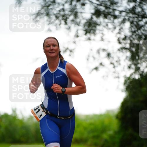 30.08.2026 - Elbe Triathlon Hamburg LAZAROV Photography http://msf.ph/oto/10094299 30.08.2026 15:42:14 Laufen 31, 3, 1 meine-sportfotos.de