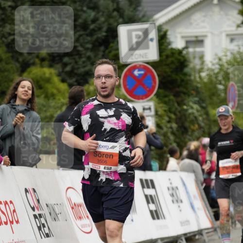 30.08.2026 - Blankeneser Heldenlauf Patografie http://msf.ph/oto/10094302 30.08.2026 09:37:09 Ziel 1330, 1393, 1525, 1696, 3506, 3629 meine-sportfotos.de