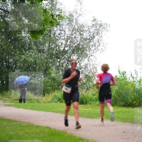 30.08.2026 - Elbe Triathlon Hamburg LAZAROV Photography http://msf.ph/oto/10094307 30.08.2026 15:42:25 Laufen  meine-sportfotos.de