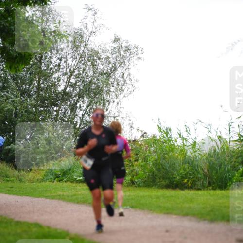 30.08.2026 - Elbe Triathlon Hamburg LAZAROV Photography http://msf.ph/oto/10094309 30.08.2026 15:42:25 Laufen  meine-sportfotos.de